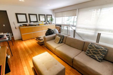 Apartamento para alugar com 210m², 3 quartos e 4 vagasSala de TV