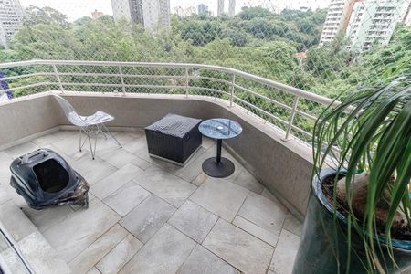 Varanda da Sala de apartamento para alugar com 3 quartos, 210m² em Vila Suzana, São Paulo