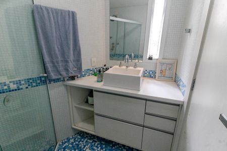 Apartamento para alugar com 210m², 3 quartos e 4 vagasBanheiro da Suíte 1