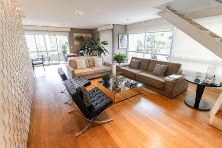 Sala de apartamento para alugar com 3 quartos, 210m² em Vila Suzana, São Paulo