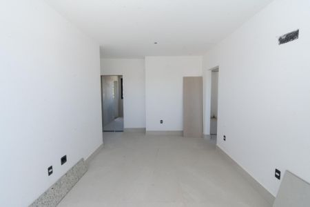 Sala de apartamento à venda com 2 quartos, 62m² em Riacho das Pedras, Contagem