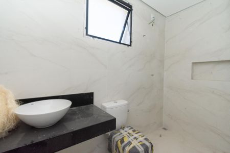 Apartamento à venda com 79m², 2 quartos e 2 vagasBanheiro da Suíte