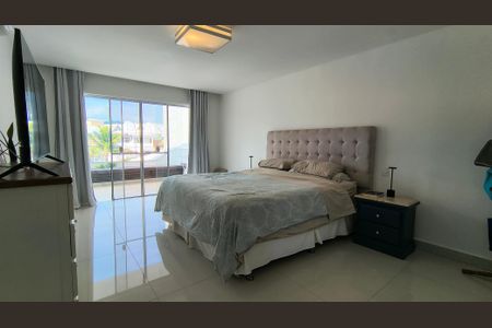 Casa de condomínio à venda com 300m², 4 quartos e 3 vagasSuíte 1