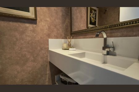 Casa de condomínio à venda com 300m², 4 quartos e 3 vagasLavabo 