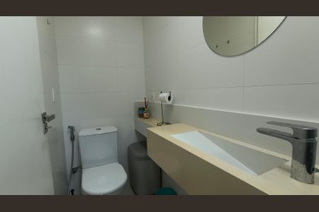 Casa de condomínio à venda com 300m², 4 quartos e 3 vagasBanheiro da Suíte 3