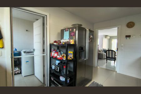 Casa de condomínio à venda com 300m², 4 quartos e 3 vagasCozinha 