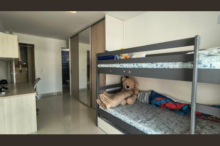 Casa de condomínio à venda com 300m², 4 quartos e 3 vagasSuíte 2