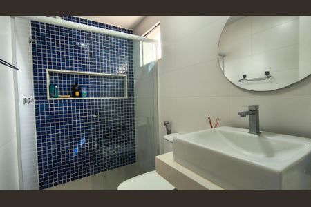 Casa de condomínio à venda com 300m², 4 quartos e 3 vagasBanheiro da Suíte 2