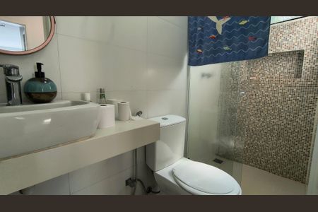 Casa de condomínio à venda com 300m², 4 quartos e 3 vagasBanheiro da Suíte 4