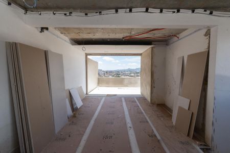 Apartamento à venda com 147m², 2 quartos e 2 vagasCobertura