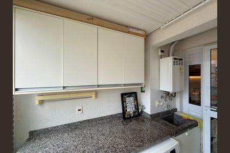 Apartamento à venda com 65m², 2 quartos e 2 vagasÁrea de Serviço