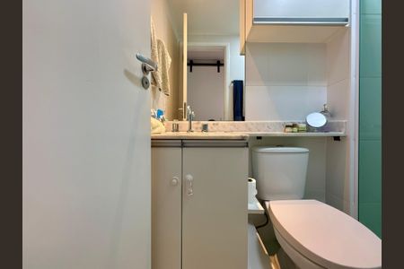 Apartamento à venda com 65m², 2 quartos e 2 vagasBanheiro Social 