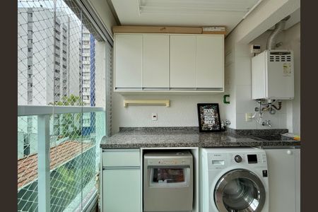 Apartamento à venda com 65m², 2 quartos e 2 vagasÁrea de Serviço