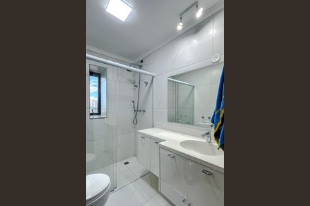 Apartamento para alugar com 255m², 4 quartos e 3 vagasBanheiro da Suíte