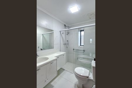 Apartamento para alugar com 255m², 4 quartos e 3 vagasBanheiro da Suíte