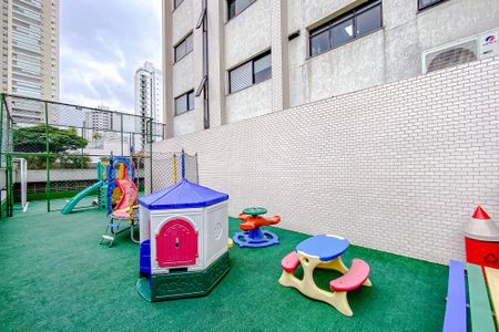 Apartamento para alugar com 255m², 4 quartos e 3 vagasÁrea comum - Playground