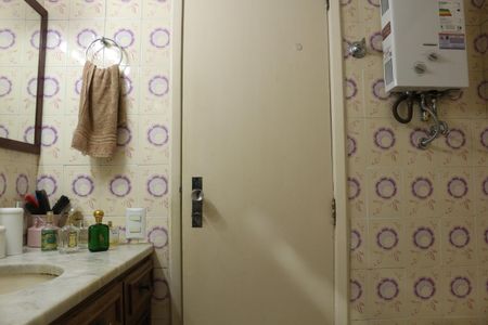 Apartamento à venda com 155m², 4 quartos e 1 vagaBanheiro da Suíte