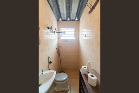 Casa para alugar com 377m², 3 quartos e 4 vagasBanheiro de serviço