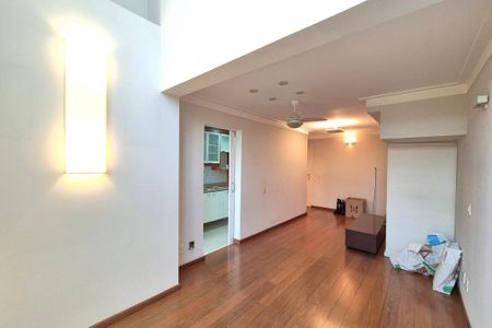 Apartamento à venda com 101m², 1 quarto e 1 vaga Apartamento à venda com 101m², 1 quarto e 1 vagaSala de Jantar