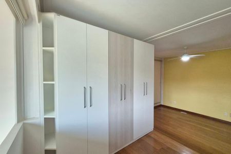 Apartamento à venda com 101m², 1 quarto e 1 vaga Apartamento à venda com 101m², 1 quarto e 1 vagaArmário