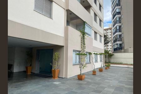 Apartamento à venda com 61m², 2 quartos e 1 vagaFoto 02