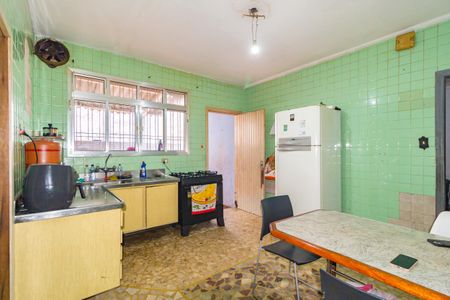 Casa à venda com 183m², 2 quartos e 1 vagaCozinha