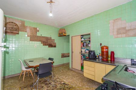 Casa à venda com 183m², 2 quartos e 1 vagaCozinha