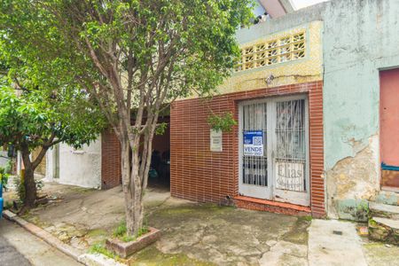 Casa à venda com 183m², 2 quartos e 1 vagaFachada