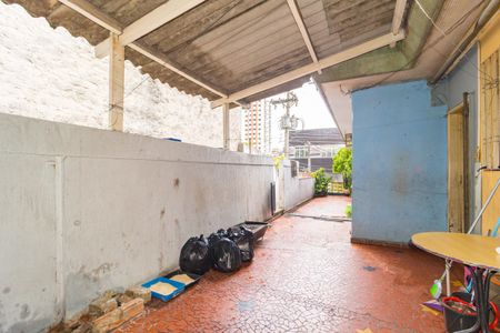 Casa à venda com 183m², 2 quartos e 1 vagaÁrea de Serviço