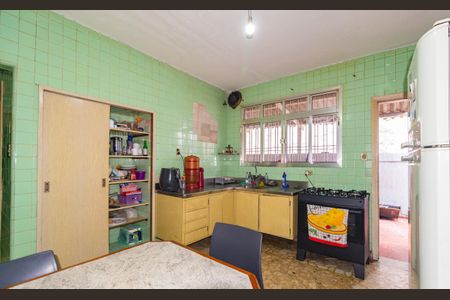 Casa à venda com 183m², 2 quartos e 1 vagaCozinha