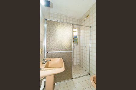 Casa à venda com 183m², 2 quartos e 1 vagaBanheiro 2