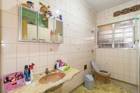 Casa à venda com 183m², 2 quartos e 1 vagaBanheiro 1