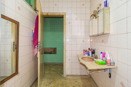 Casa à venda com 183m², 2 quartos e 1 vagaBanheiro 1