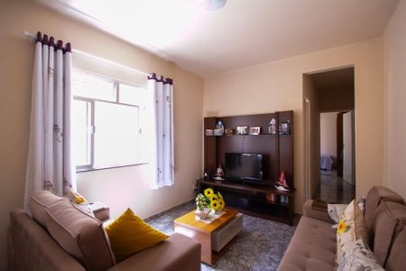 Sala de casa para alugar com 3 quartos, 100m² em Centro, São Gonçalo