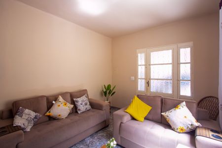 Sala de casa para alugar com 3 quartos, 100m² em Centro, São Gonçalo