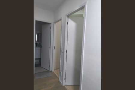 Corredor de apartamento à venda com 2 quartos, 36m² em Vila Guilhermina, São Paulo