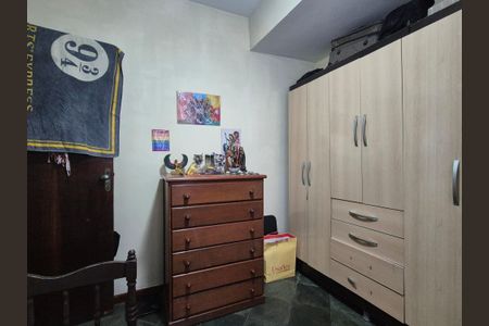 Casa de condomínio à venda com 200m², 4 quartos e 2 vagasQuarto 