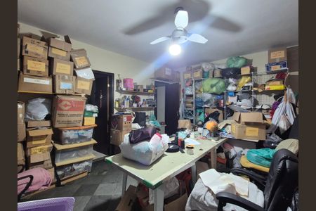 Casa de condomínio à venda com 200m², 4 quartos e 2 vagasSuíte 