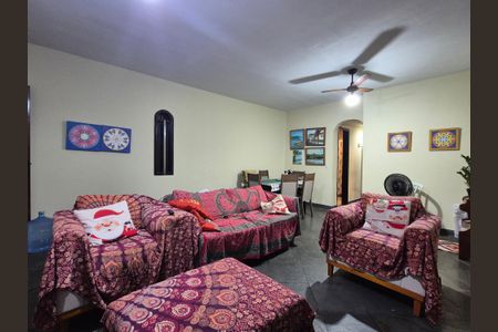 Casa de condomínio à venda com 200m², 4 quartos e 2 vagasSala 