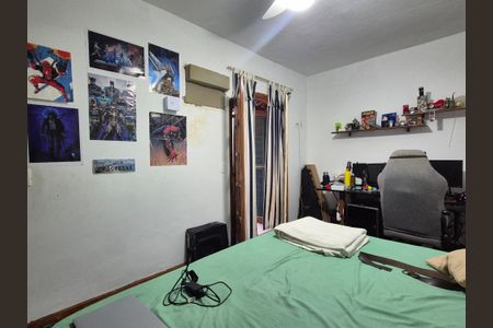 Casa de condomínio à venda com 200m², 4 quartos e 2 vagasQuarto 2