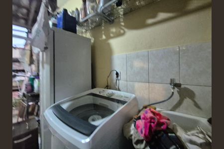 Casa de condomínio à venda com 200m², 4 quartos e 2 vagasÁrea de Serviço 