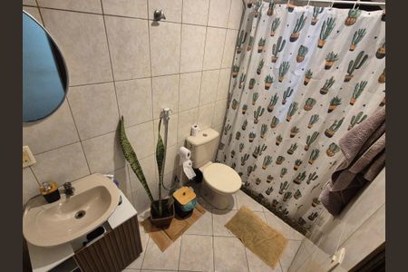 Casa de condomínio à venda com 200m², 4 quartos e 2 vagasBanheiro 2