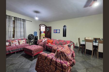 Casa de condomínio à venda com 200m², 4 quartos e 2 vagasSala 