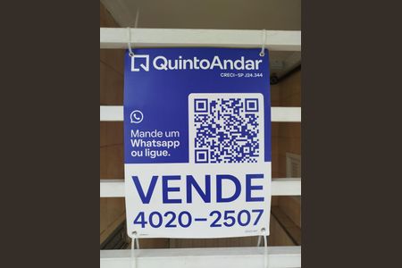 Casa à venda com 435m², 2 quartos e 4 vagas Casa à venda com 435m², 2 quartos e 4 vagasPlaca CCLO-447