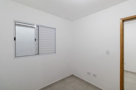 Quarto 1 de apartamento para alugar com 2 quartos, 45m² em Vila Nhocuné, São Paulo