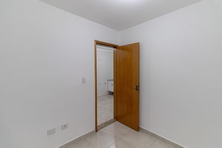 Quarto 1 de apartamento para alugar com 2 quartos, 45m² em Vila Nhocuné, São Paulo