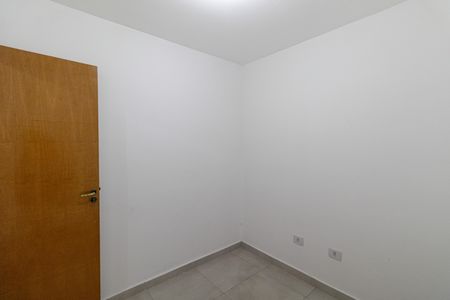 Quarto 1 de apartamento para alugar com 2 quartos, 45m² em Vila Nhocuné, São Paulo