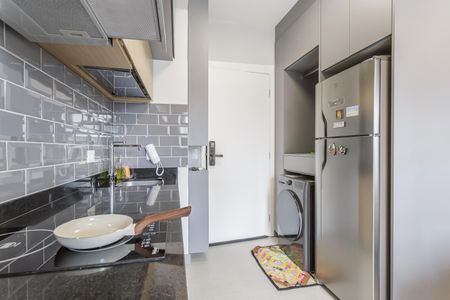 Cozinha de kitnet/studio à venda com 1 quarto, 27m² em Vila Olímpia, São Paulo
