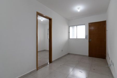 Sala/Cozinha de apartamento para alugar com 2 quartos, 44m² em Vila Nhocuné, São Paulo