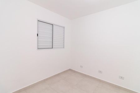 Quarto 1 de apartamento para alugar com 2 quartos, 43m² em Vila Nhocuné, São Paulo